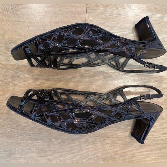 Stuart Weitzman “Tangle”, Cognac sandals. - Picture 4 of 5